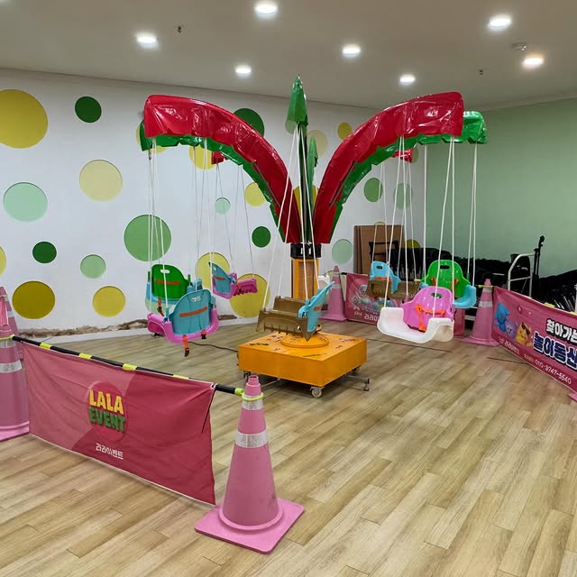 비 와도 문제없습니다☔
야외 예정이었던 교회 행사였지만